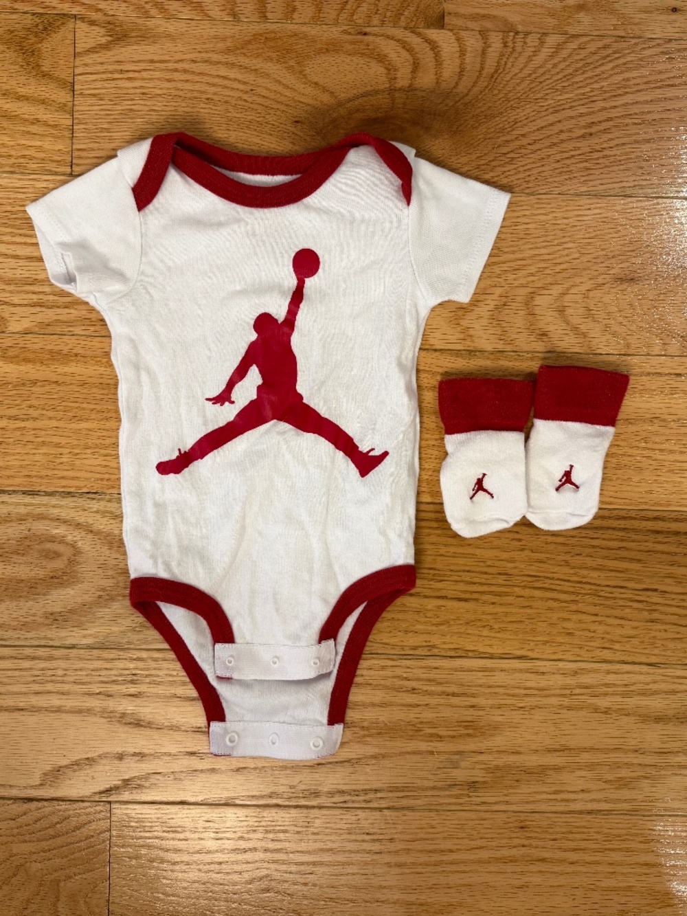 6 - 12 Month Onesie with socks Jordan Air
